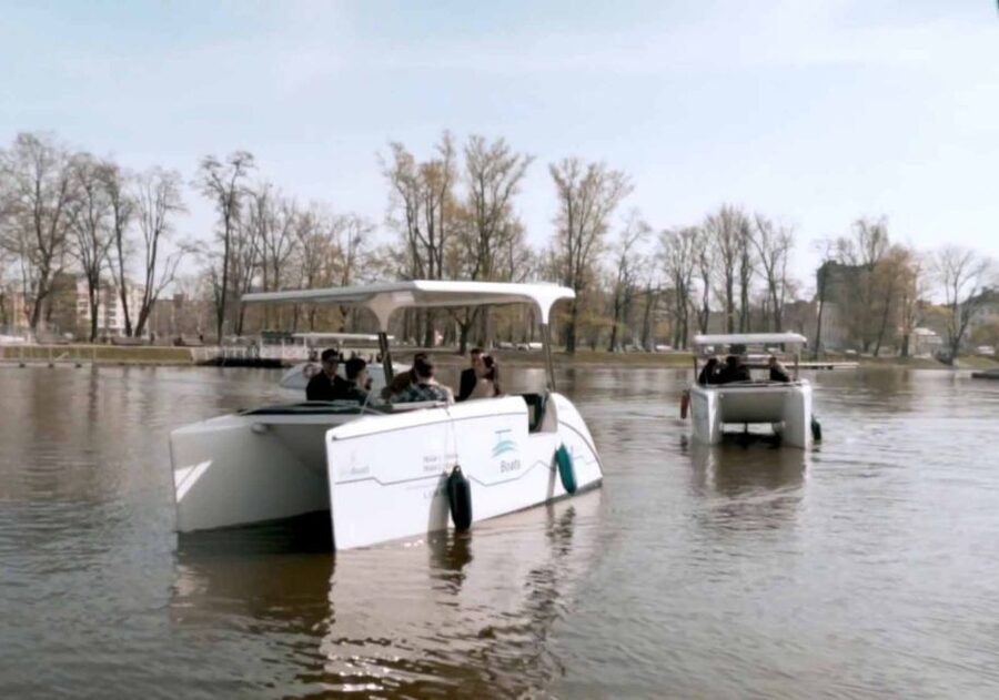 Wroclaw: City Walk and Cruise by Luxury Solar Catamaran - Across the Sand Bridge toward Cathedral Island