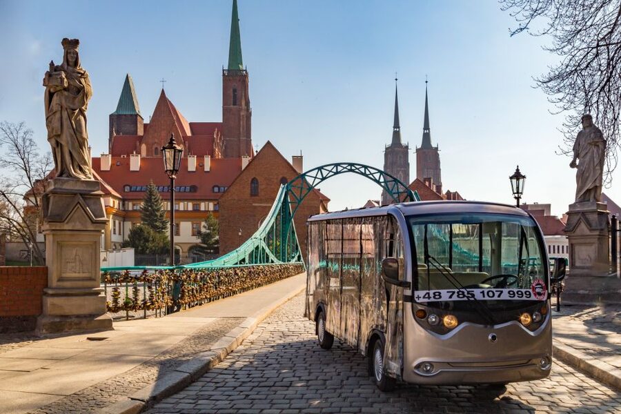 Wroclaw: E-Car Tour and Audio Guide - Is $16 good value for Wrocław?