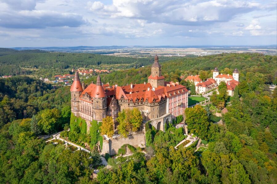 Wroclaw: Lower Silesia, Ksiaz Castle & Church of Peace Tour - The drive, group size, and pace