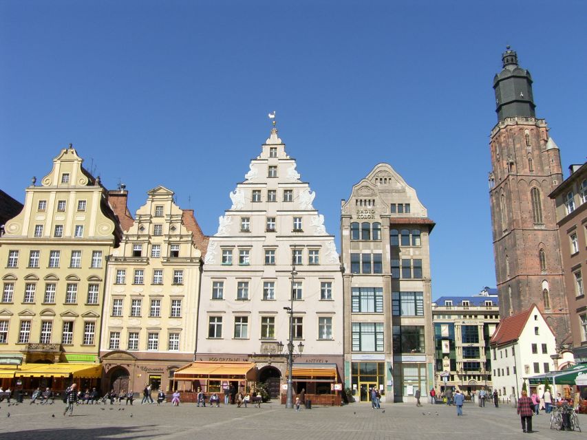 Wroclaw: Old City Walk and Cruise with Small Gondola - Walking toward the Oder waterfront