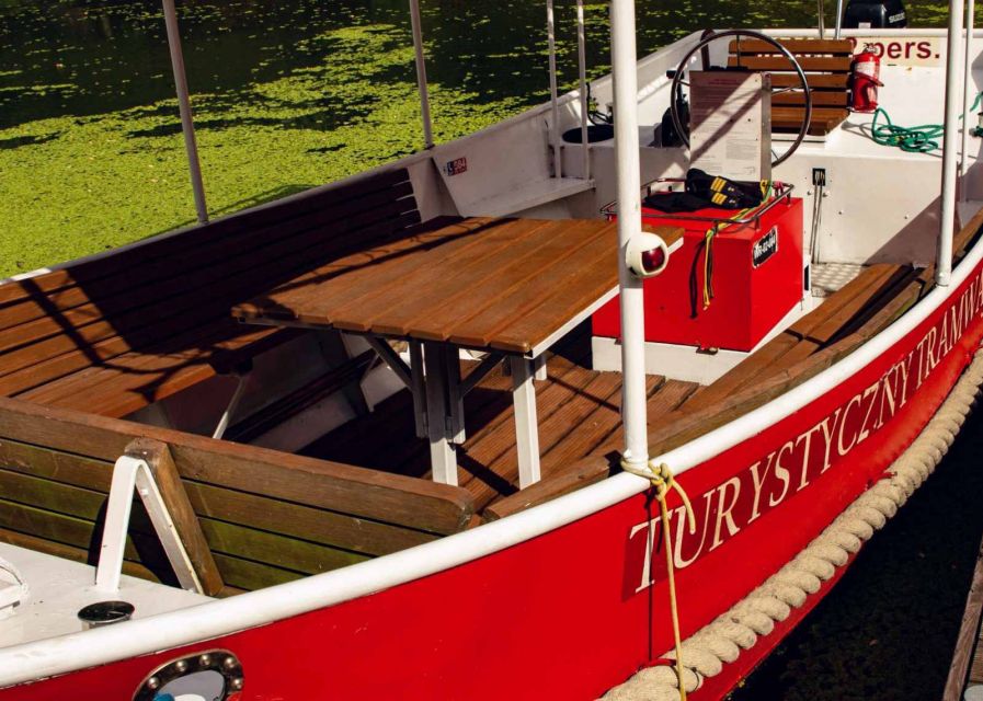 Wroclaw: Old City Walk and Cruise with Small Gondola - What the guides add to a short tour