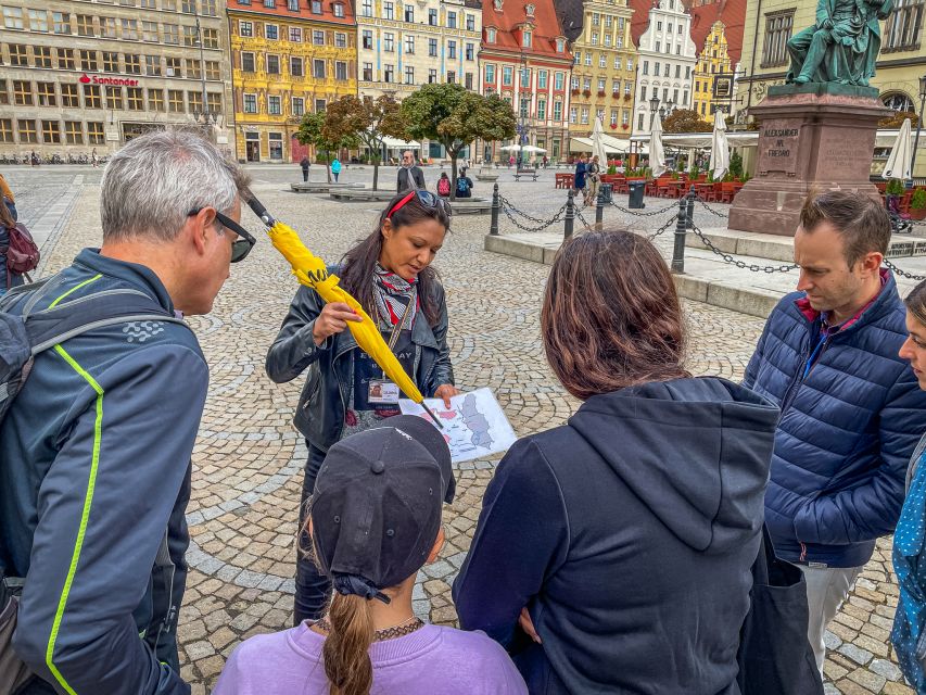 Wrocław: Old Town and Ostrów Tumski Walking Tour in English - Understanding war, destruction, communism, and renewal