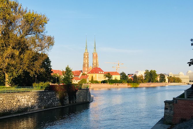 Wroclaw Old Town Guided Walking Tour - Finding Hansel and Gretel Beside St. Elizabeth’s