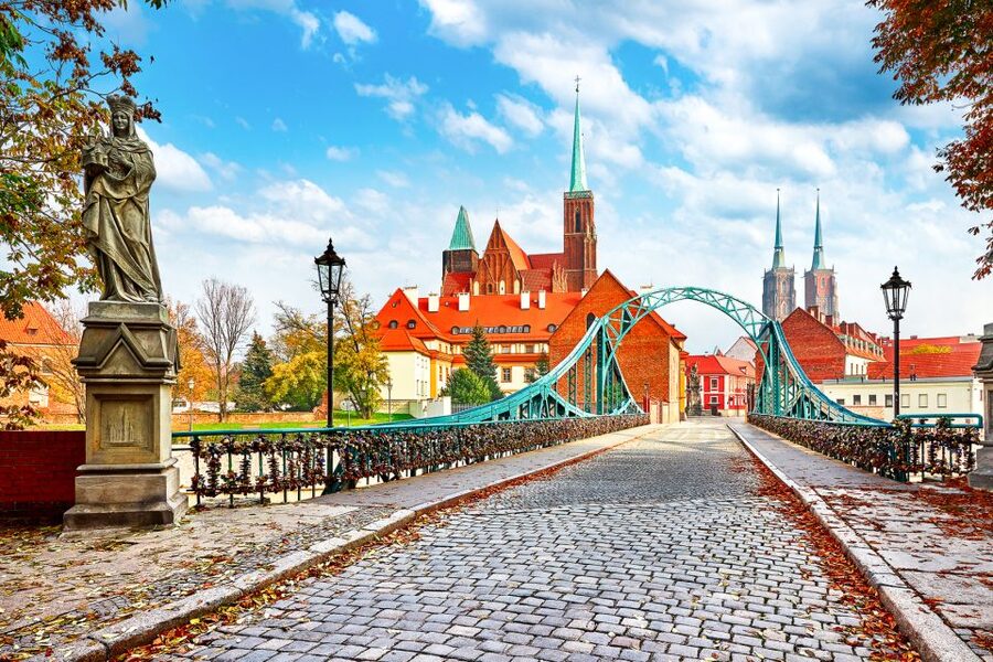 Wroclaw: Private Old Town Guided Walking Tour (2 hours) - What the $164 Private Price Really Means